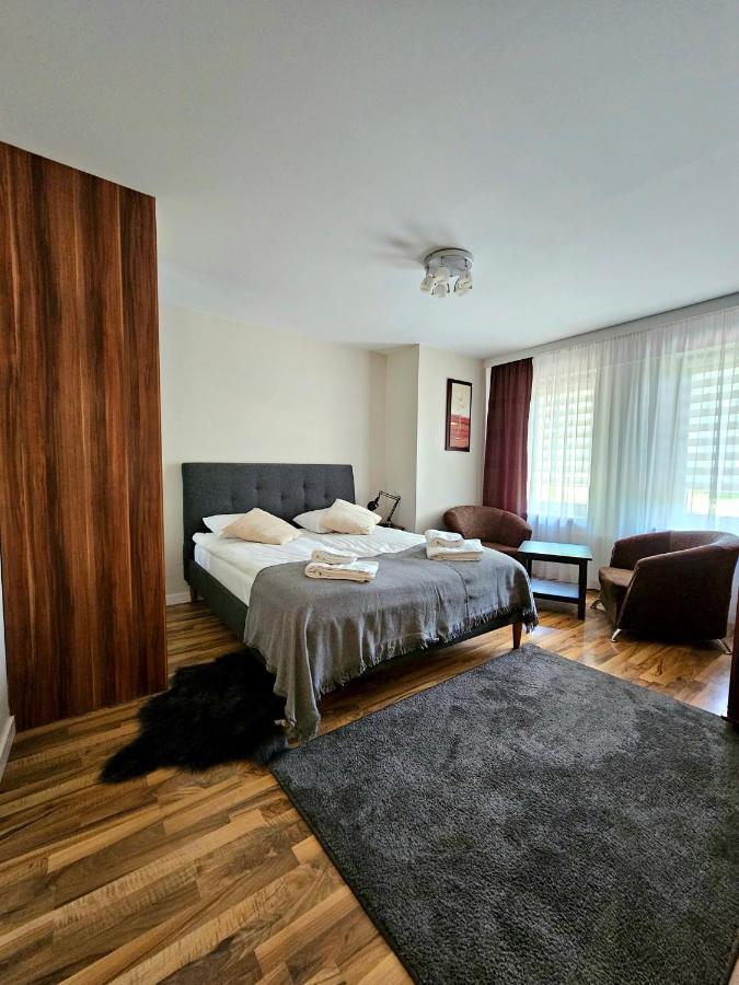 פינצ'וב Zacisze Nad Nida Resort מראה חיצוני תמונה