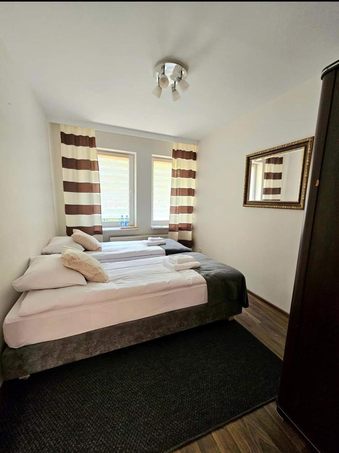 פינצ'וב Zacisze Nad Nida Resort מראה חיצוני תמונה