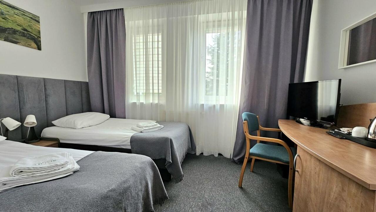 פינצ'וב Zacisze Nad Nida Resort מראה חיצוני תמונה